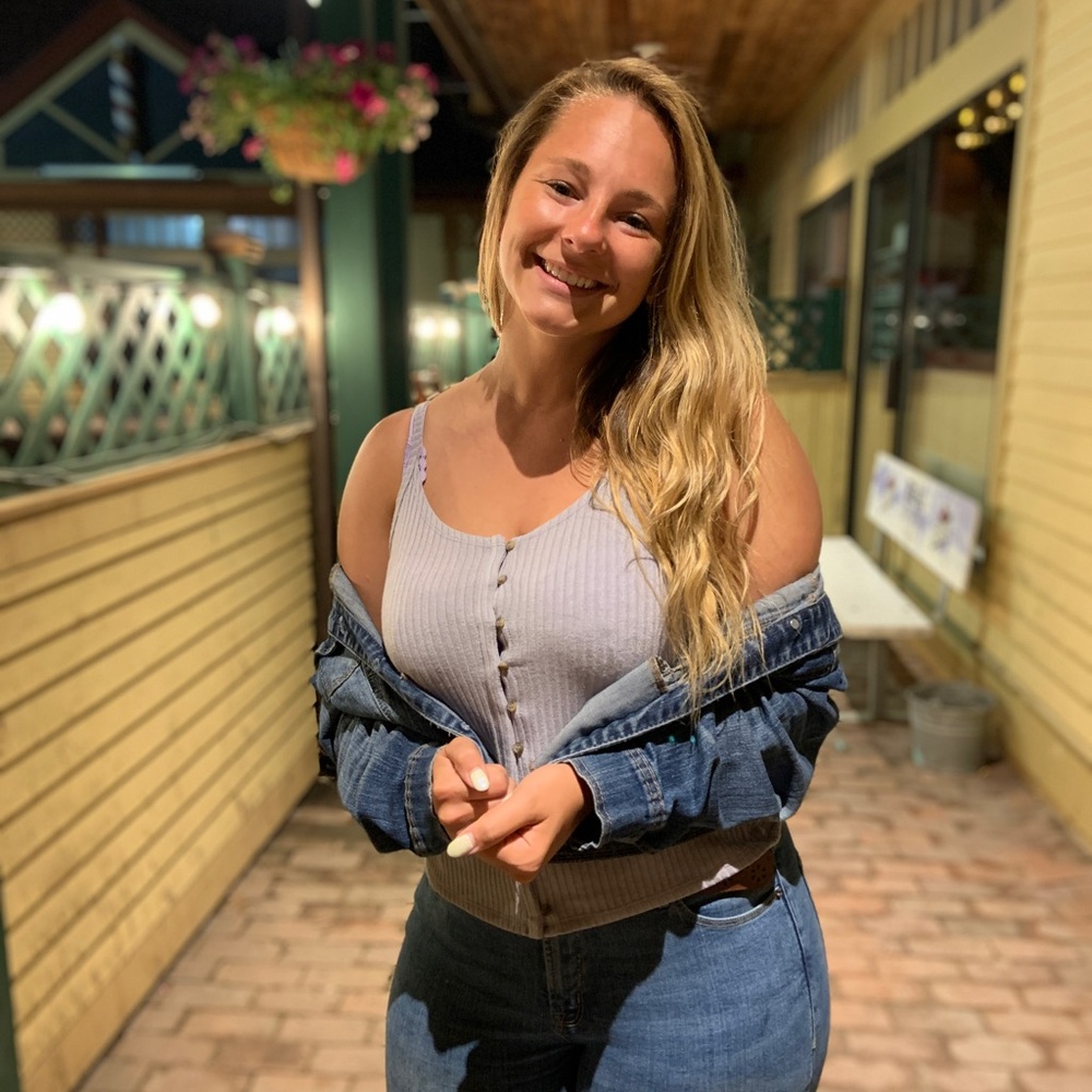 Meet your Posher, Alysha